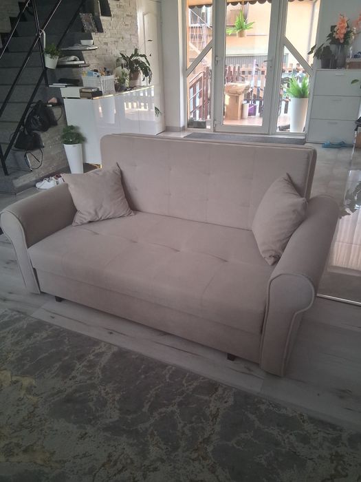 Canapea extensibila crem