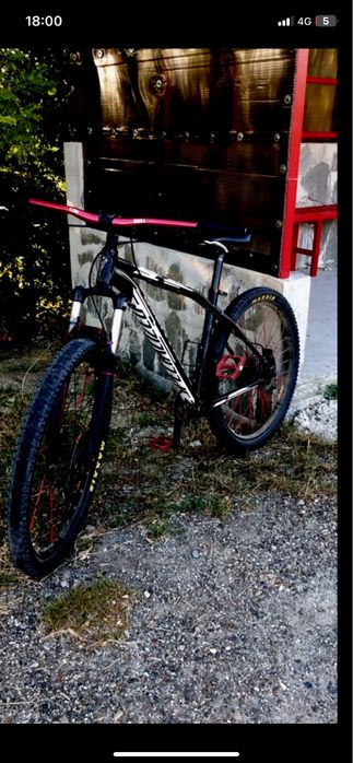 Vând bicicleta specialized