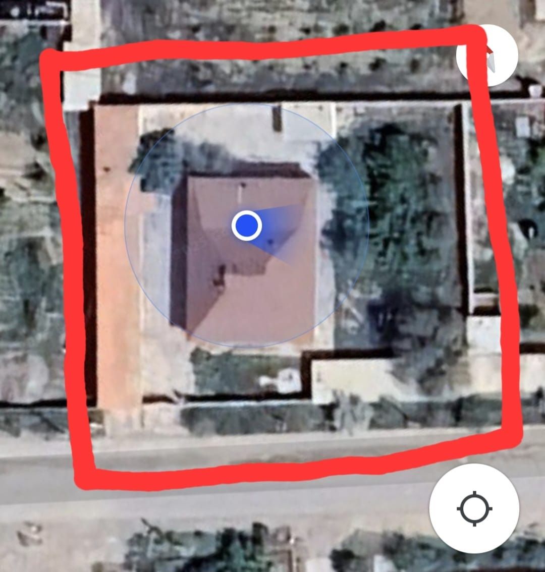 Продается дом с участком