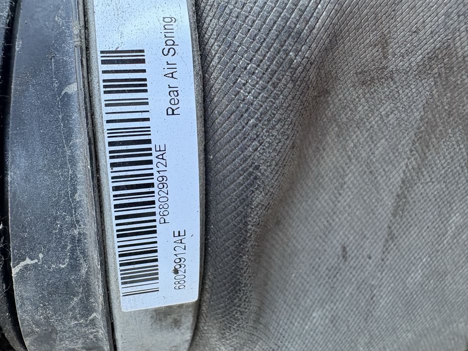 Въздушна възглавница задна за JEEP Grand Cherokee 2015год.