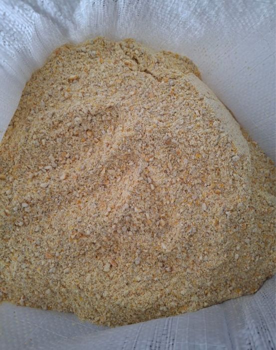 vand furaj amestec pentru animale