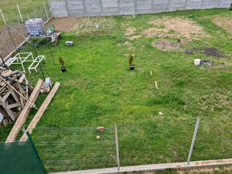 teren intravilan , loc de casa , toate utilitatile ,front 21,3m