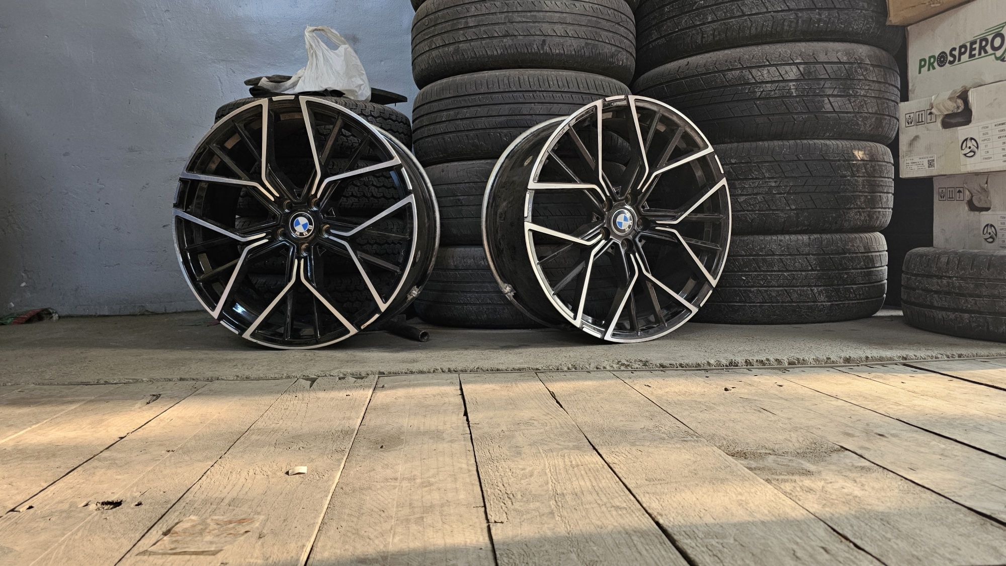 Срочно! Продам диски r20 стоял на BMW I3