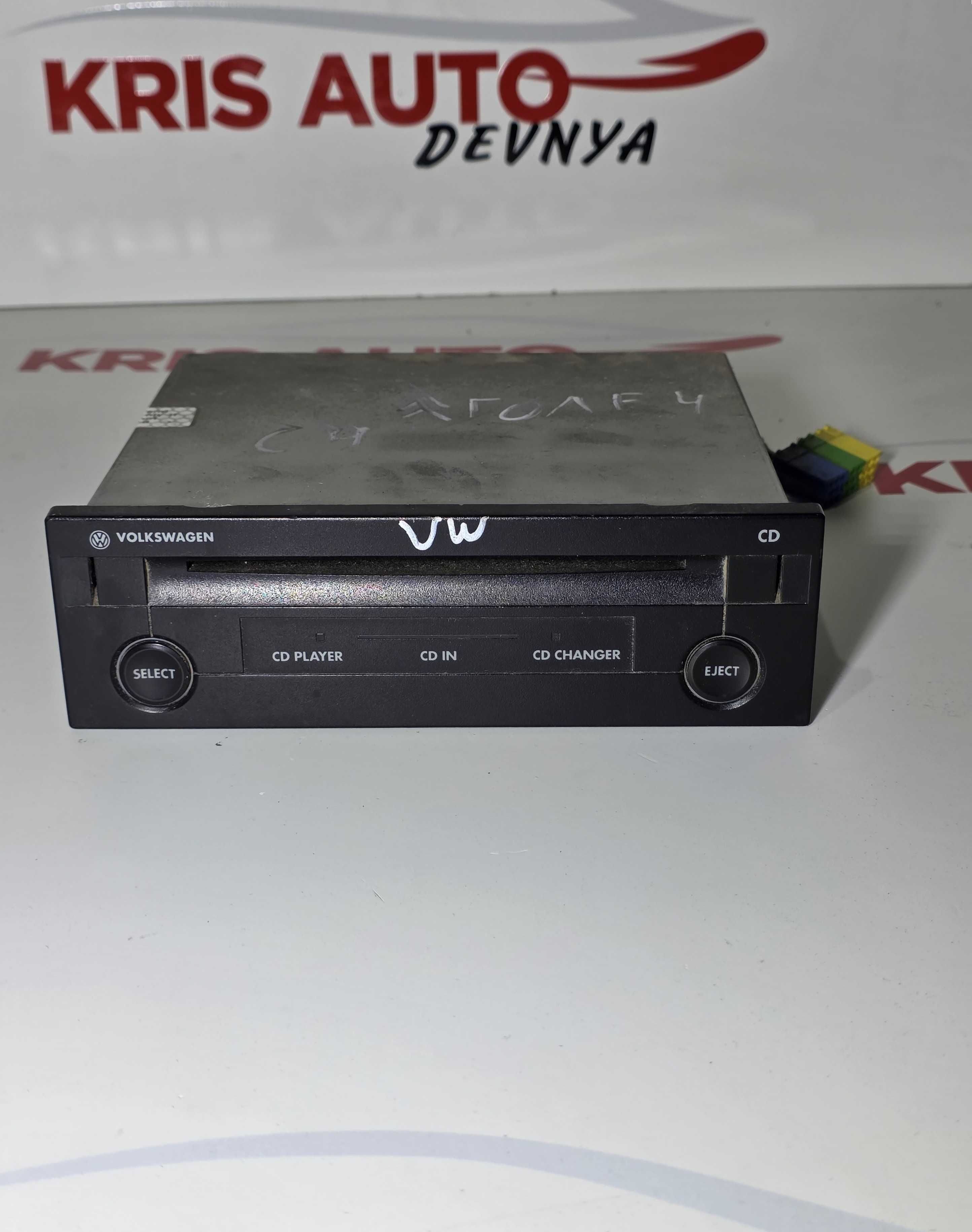 CD Changer за VW Golf 4 / Фолксваген Голф 4 2001г