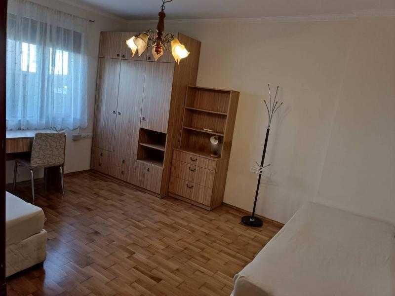 Тристаен апартамент с вкл. паркомясто до Турското консулство