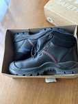 Bocanci lucu noi la cutie Atlas safety shoes