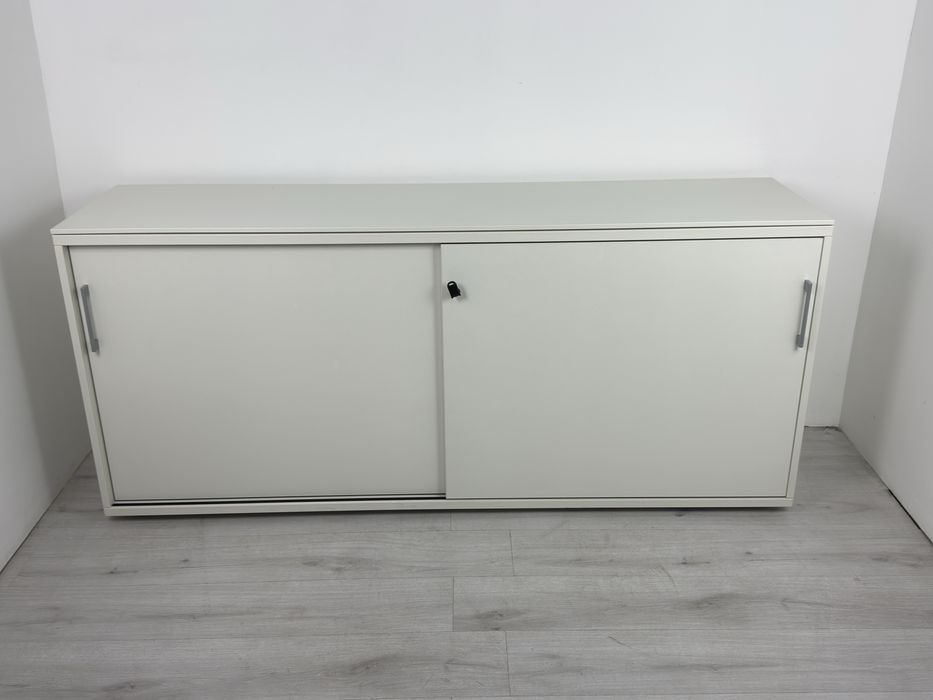 немски офис шкаф етажарка съхранение на документи и други нежди;