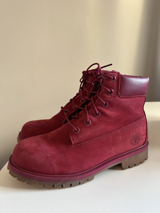 Vând bocanci Timberland