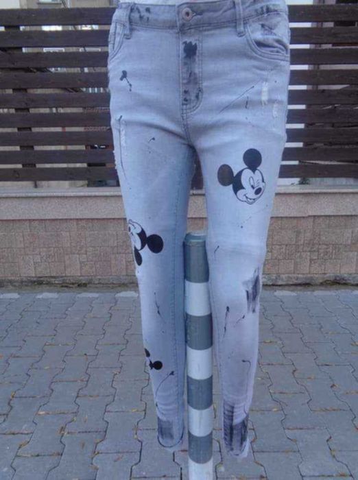 Дамски Дънки мики маус