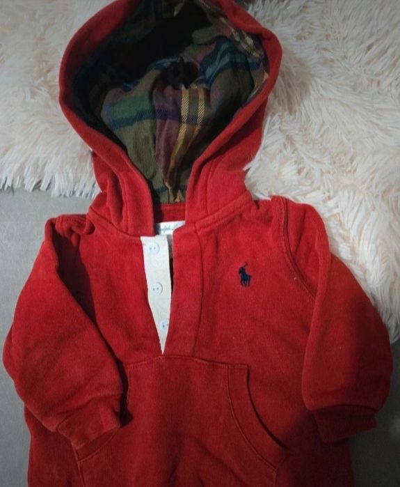 Salopetica pentru bebeluș