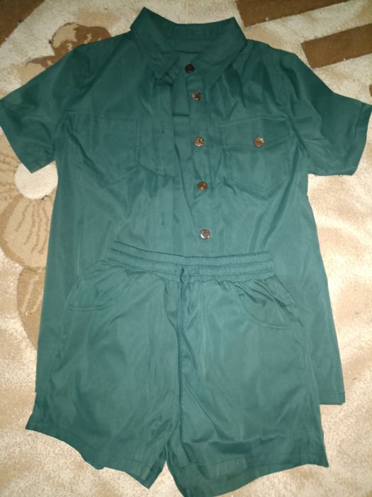 Set cămașă cu pantaloni scurți