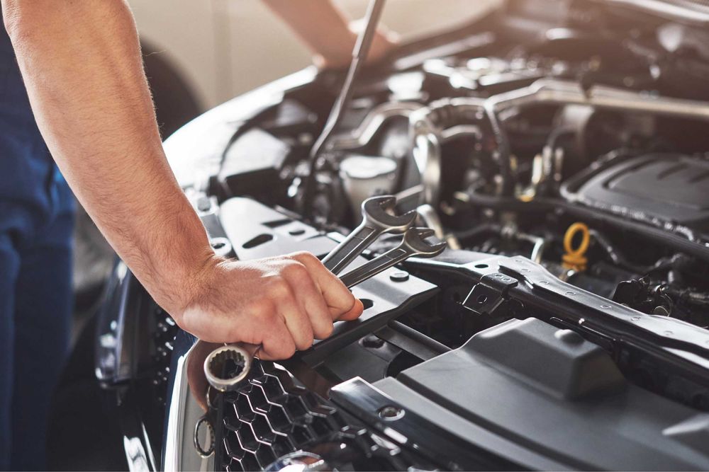 Service auto Ploiesti - Mecanica / Schimb ulei / Incarcare FREON / AC