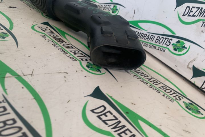 Tubulatura admisie aer 8200431098 8200431098 Dacia Logan prima genera