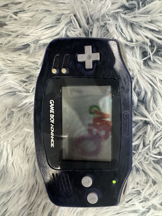Продавам Game Boy Advance (оригинален)