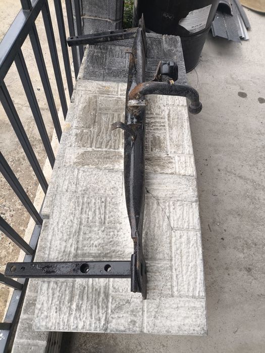 Фаркоп оригинал Audi C4