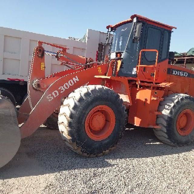 Погурузчик Doosan а хорошем состояни