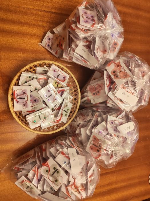 Lot martisoare 740 bucati