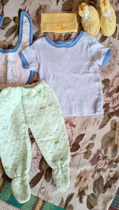 Детские вещи для новорожденного