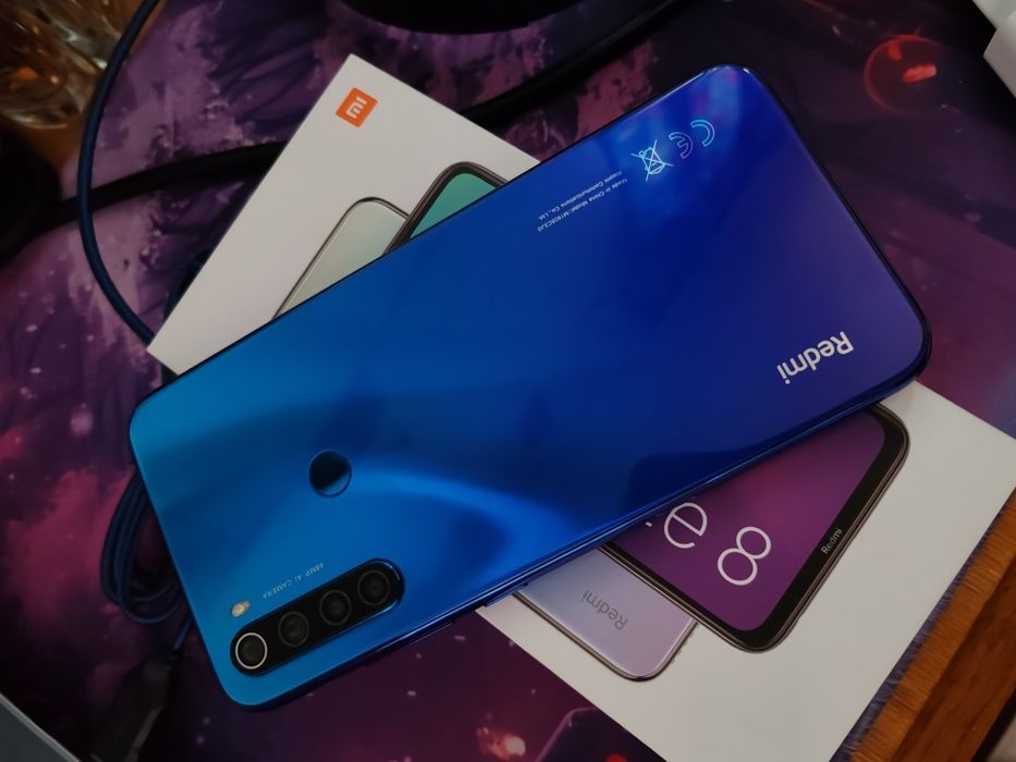 Продается телефон Redmi note 8 4/128