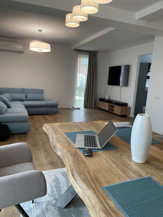 Vila cu 4 camere de inchiriat in Mogosoaia