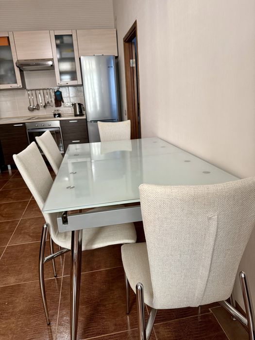 Итальянский стол и стулья