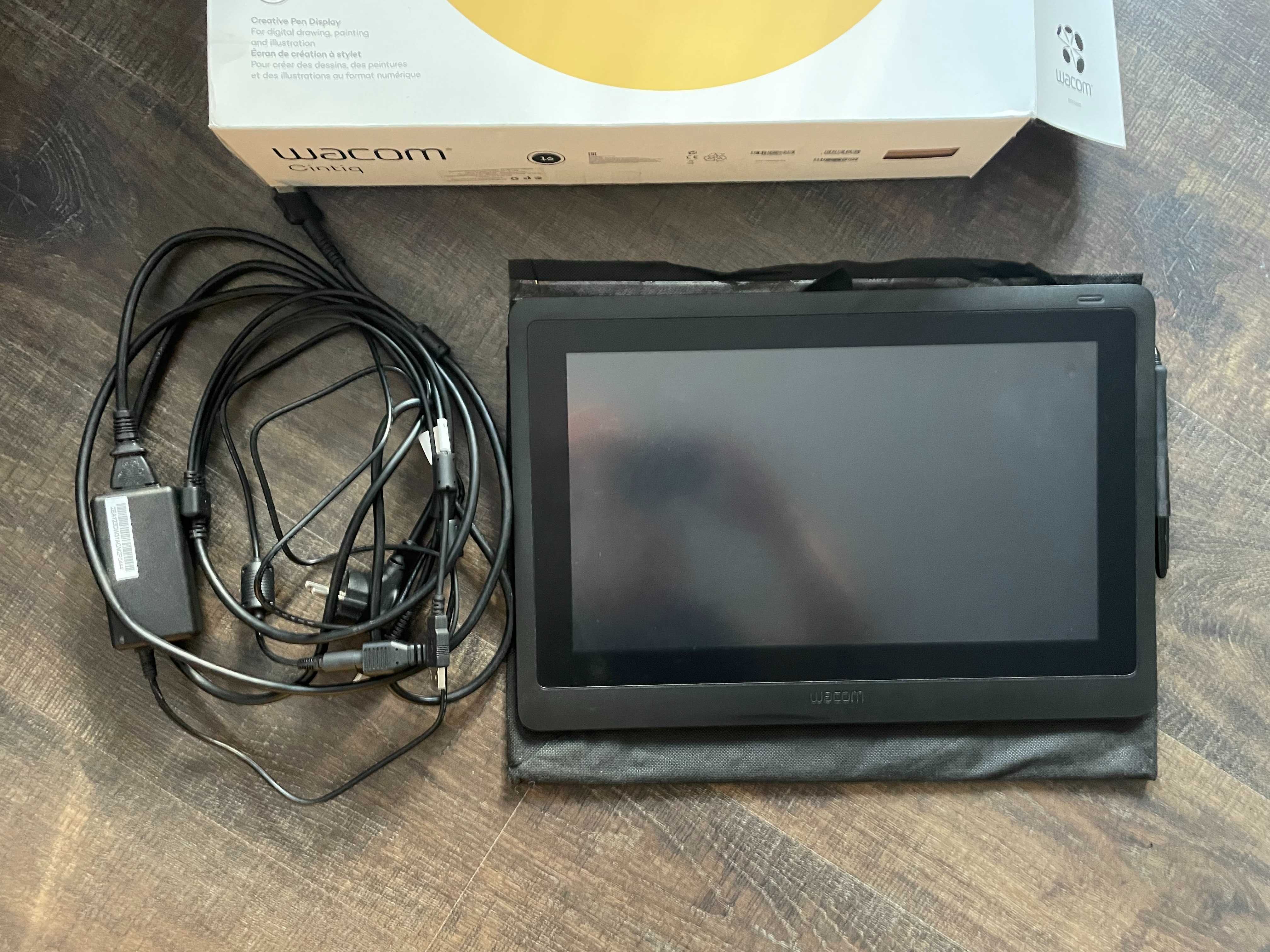 Графичен таблет Wacom - Cintiq 16, DTK-1660 - 15.6", черен