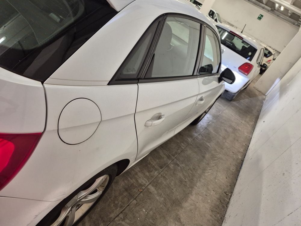 Ауди А1 sportback 1.6tdi - На Части!!! Led! Xenon