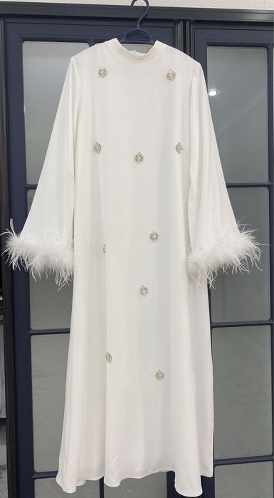 Белое нежное платье