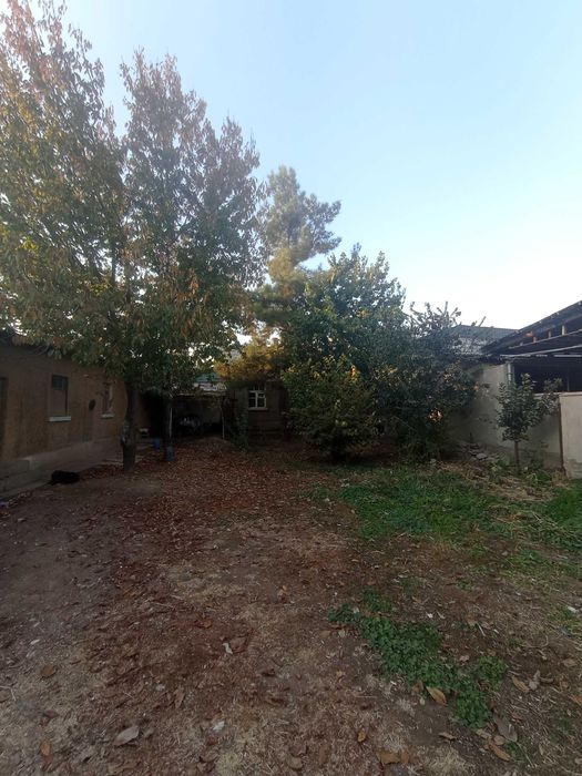 Продам дом в Кибрае. Не далеко от центра