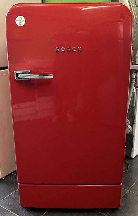 Хладилник Bosch Classic Edition | 127 см| ретро дизайн