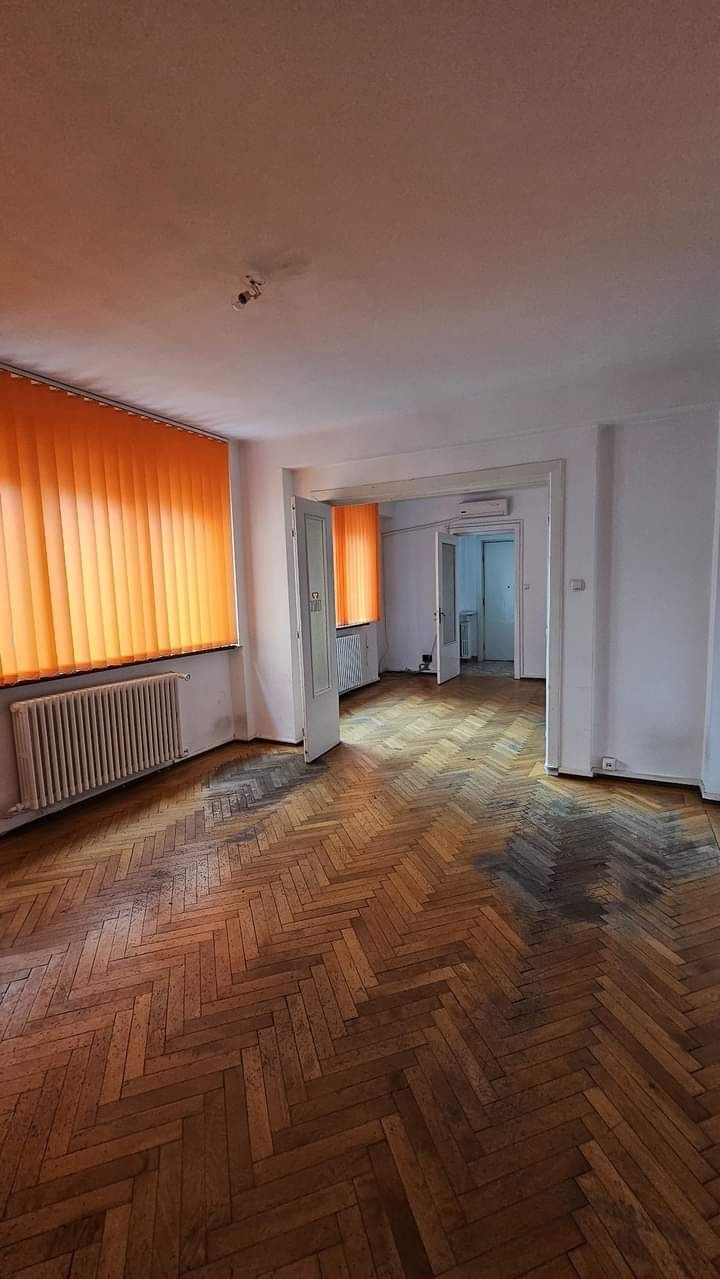 Piata Dorobanti  apartament spatiu comercial