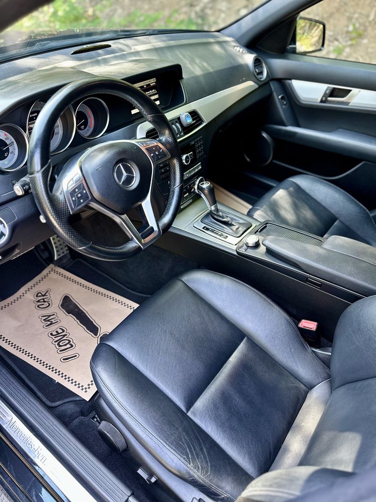Mercedes-Benz C300 CDI 4 matic AMG