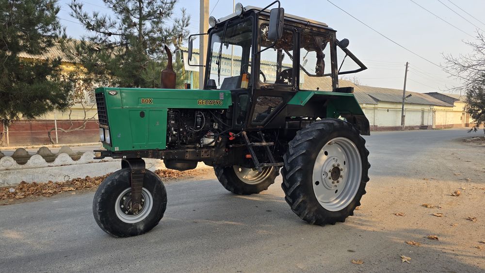 traktor Belarus  mtz 80x sroshniy sotiladi