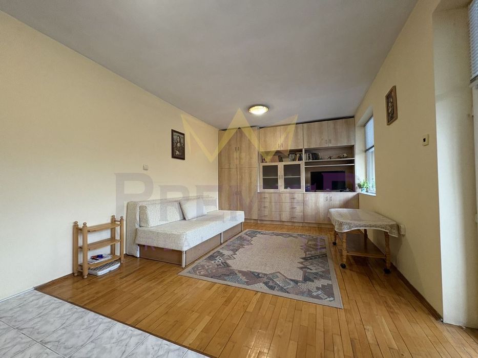 Дава се под наем Мезонет в Варна, Базар Левски - 60 кв.м за 425 € - Снимка #4