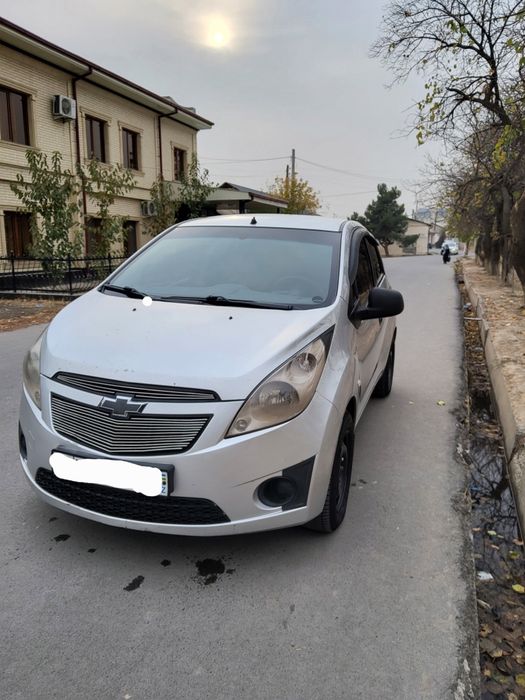 Chevrolet spark 2012