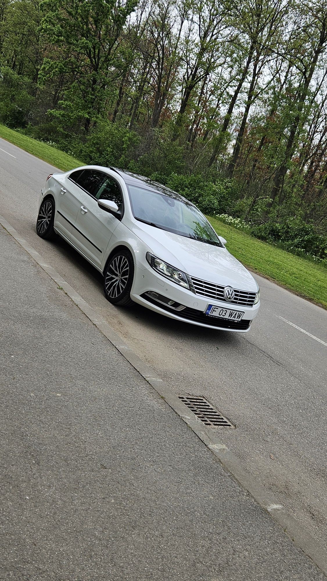Volkswagen Passat CC 2.0tdi 4Motion/Alb Perlat masina este full