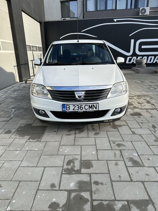 Dacia Logan.  1.6 benzina 2012,