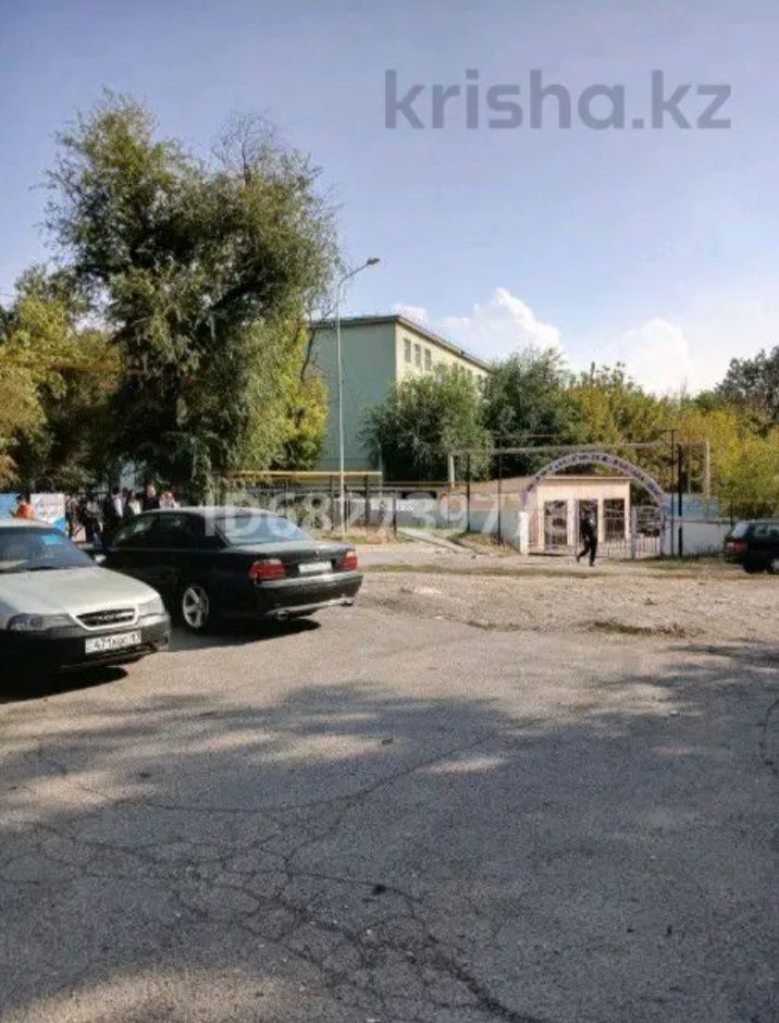 Продам 2 ком Центр города