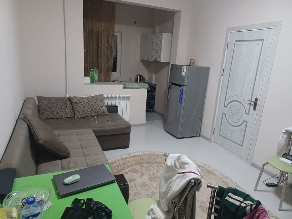 Сдаю 1 ком 1этаж 24 дом базарчик высоковльный