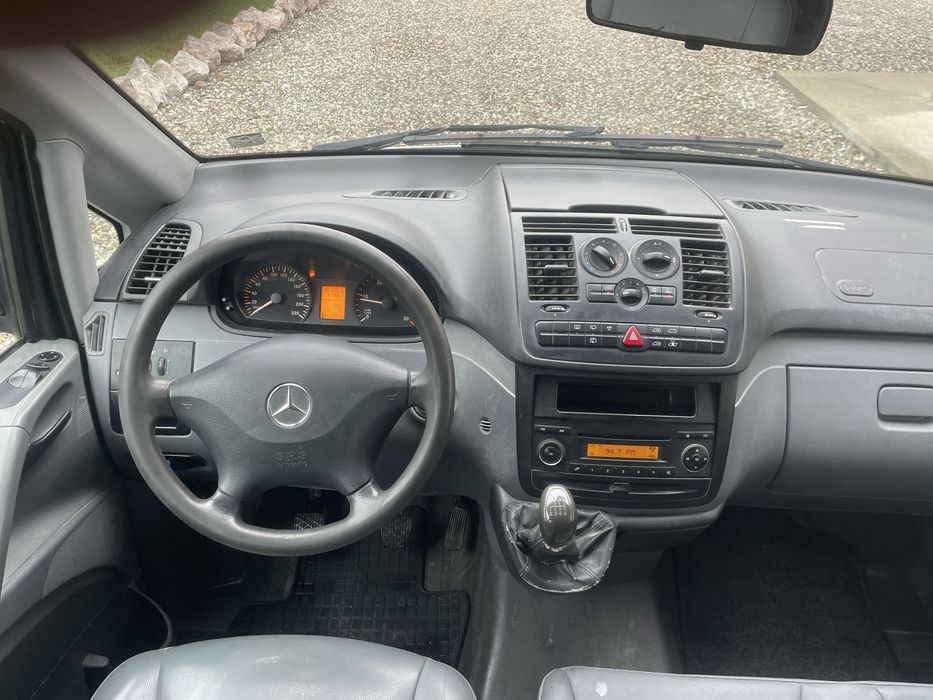 Mercedes Vito 6 locuri cu AC si 180000 km