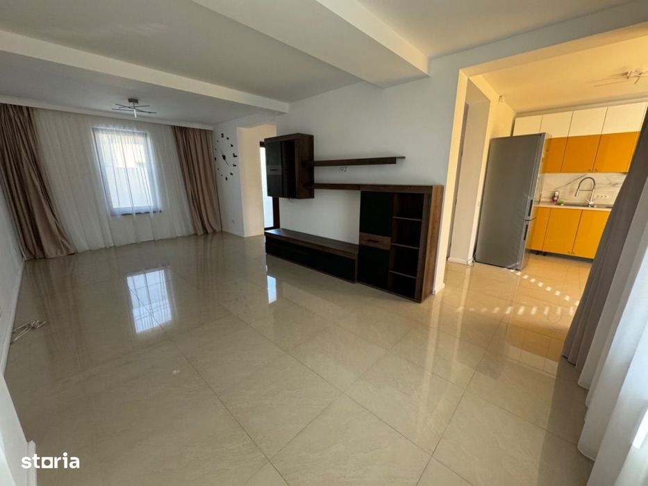 Casă la intrare în Dumbravita cu 4 camere