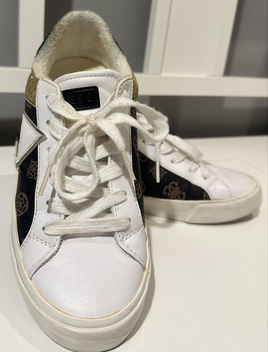 Adidasi Guess nr 38