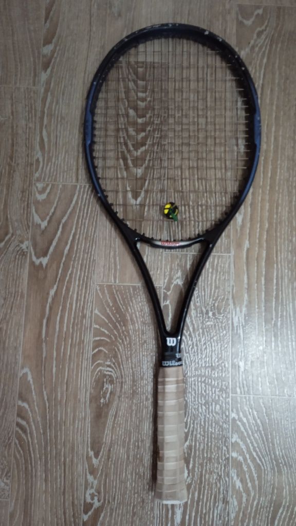 Обменяю теннисную ракетку на другую теннисную ракетку