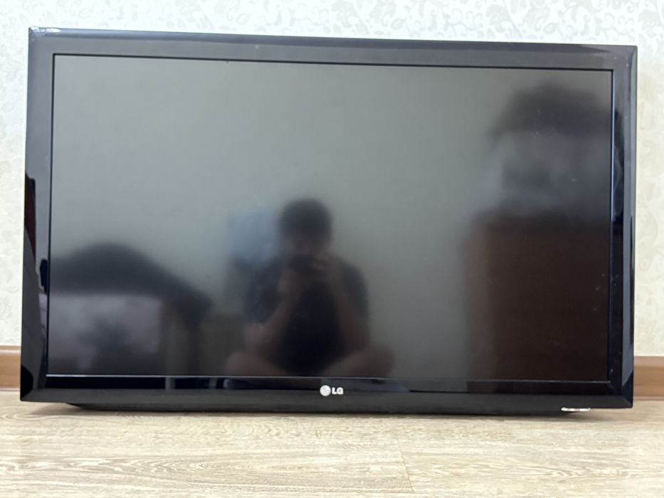 Продам телевизор LG