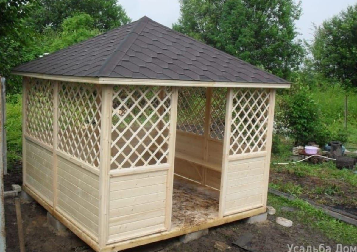 Executăm foișoare din lemn, modele personalizate după cerințele clienț