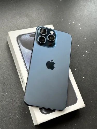 Продам свой Apple Iphone 15 Pro max 256gb Blue titan Sim-Esim Аккум86%