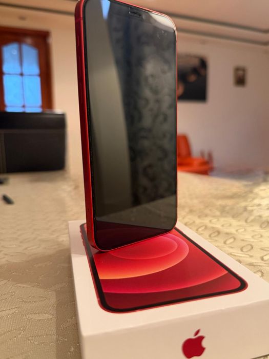 Vand iphone 12 RED
