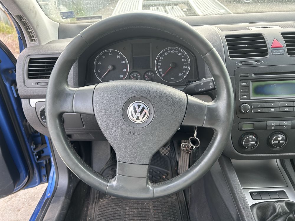 Vw Golf 5 1.6 fsi На части