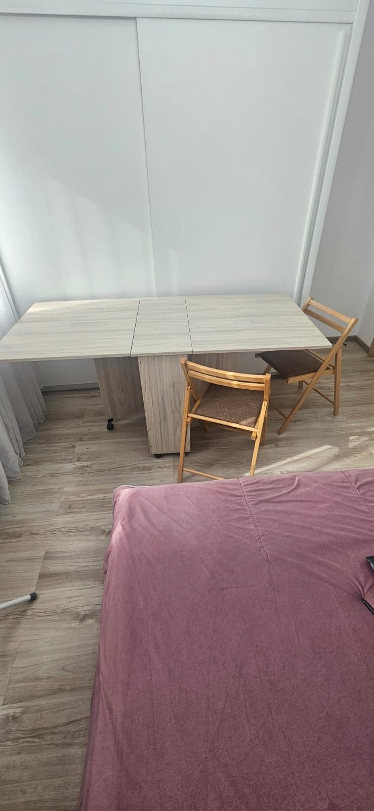 Masa pliabila/extensibila + 3 scaune
