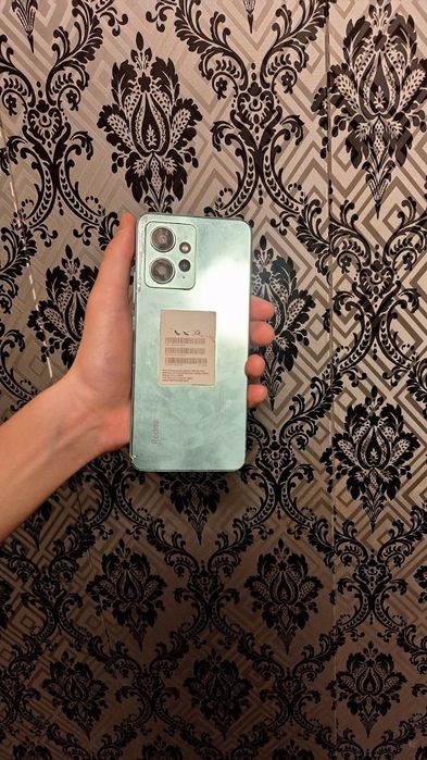 Срочно обменяю редми нот 12 на Самсунг а33 (если что с меня доплата)